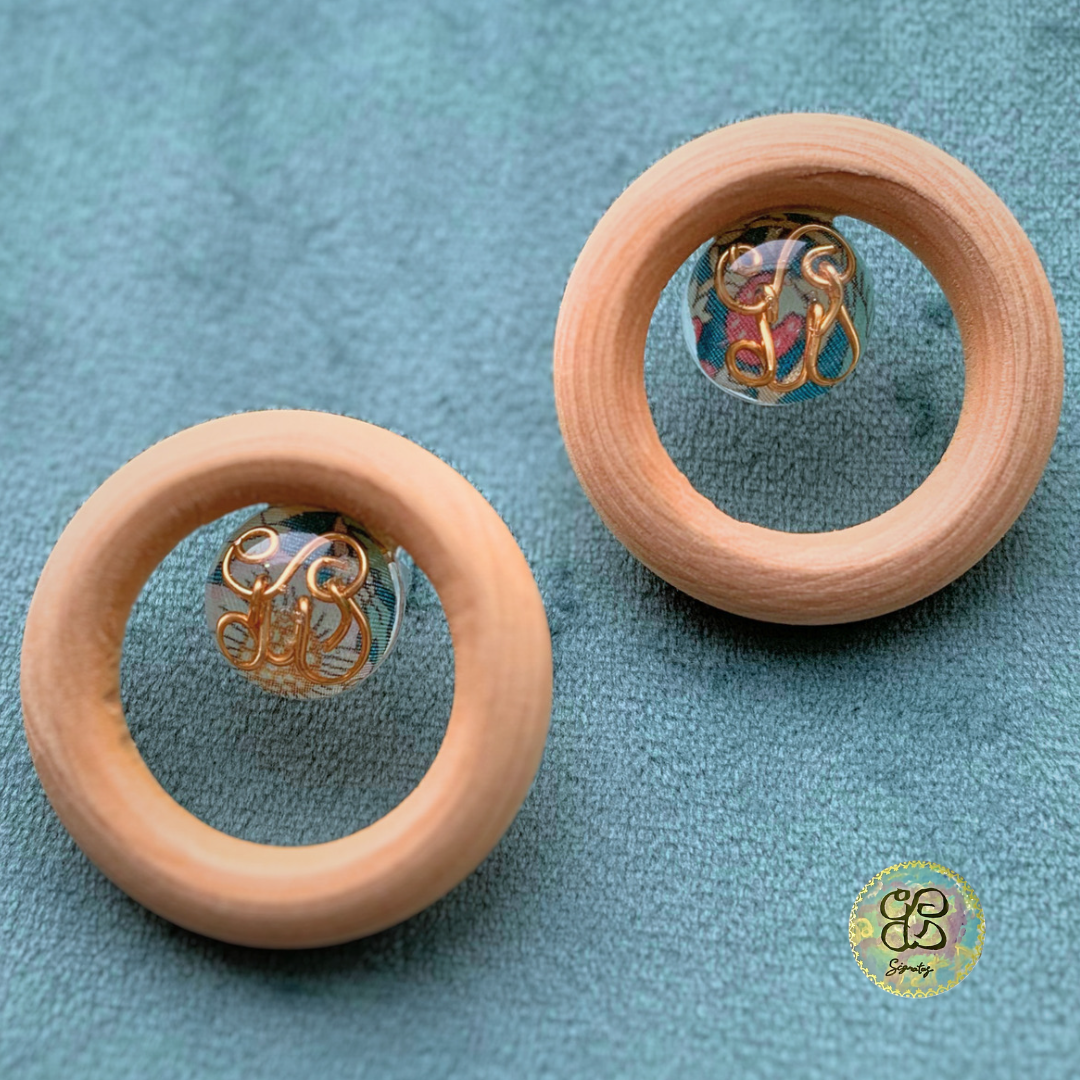 WOOD & FABLIC green (Pierced earrings)