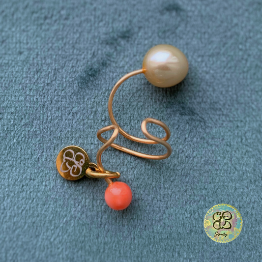 Natural Stone EAR CUFF / Pearl and Coral