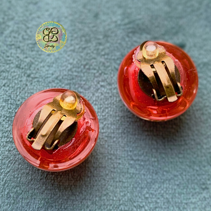 Signatas Button scarlet (Ear clips)