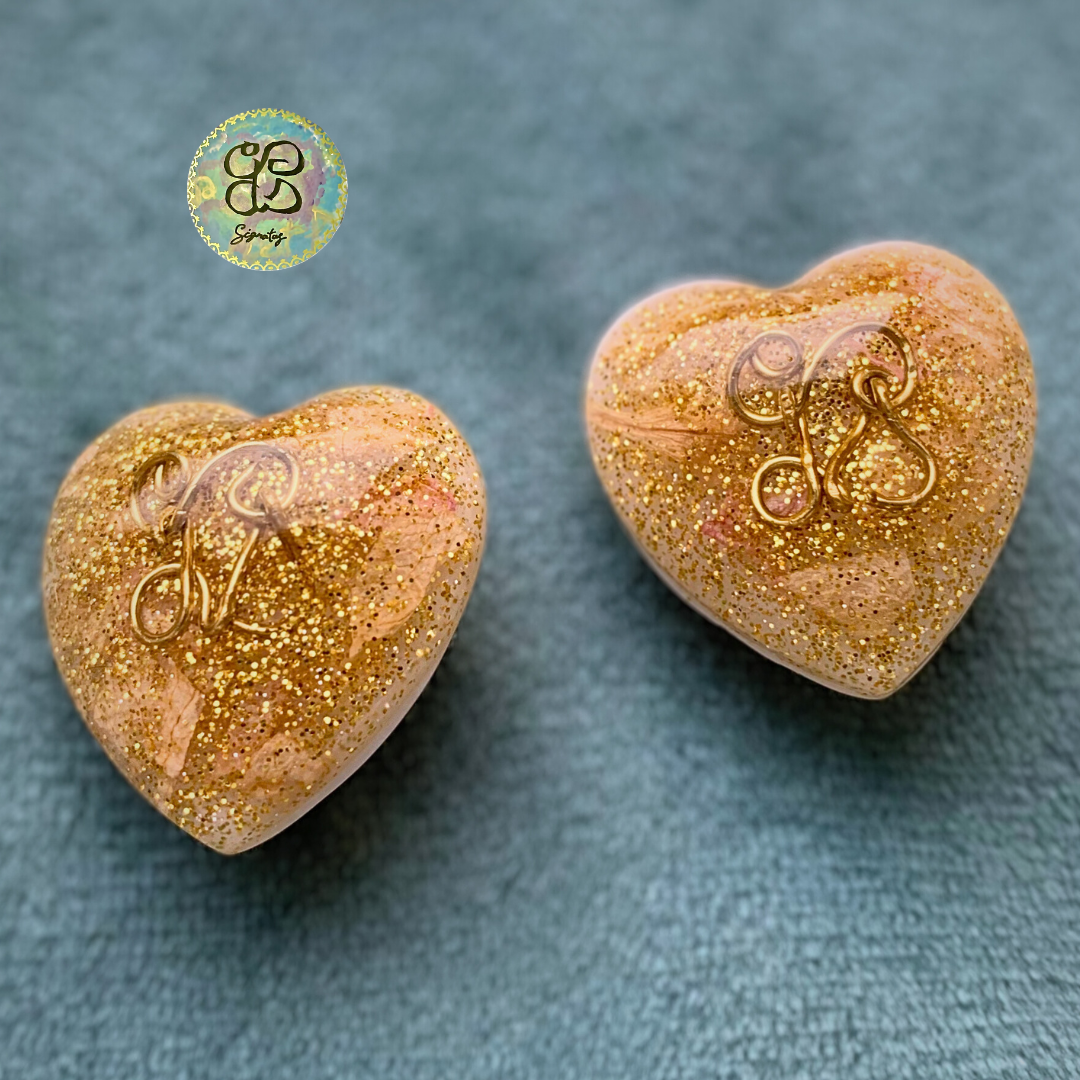 Heart &amp; Petals (Ear clips)